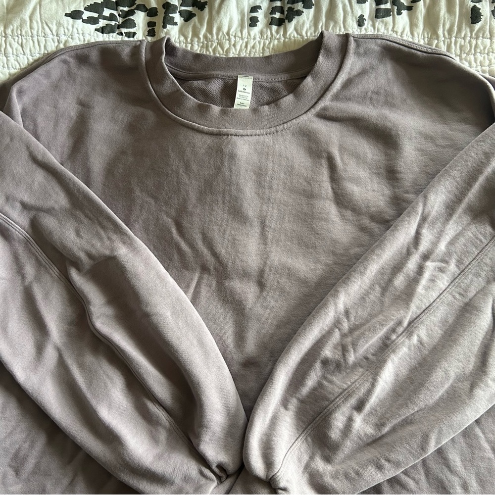 Lululemon sweatshirt